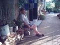Daniel, due�o de la bodega, en un momento de descanso. 9/12/2007 (7:54 PM)